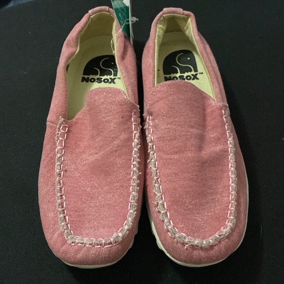 NWT NO SOX WO SIZE 8 SLIP ON LOAFER AEGIS MICROBE SHIELD  LIGHT RED  NEW - Picture 7 of 15